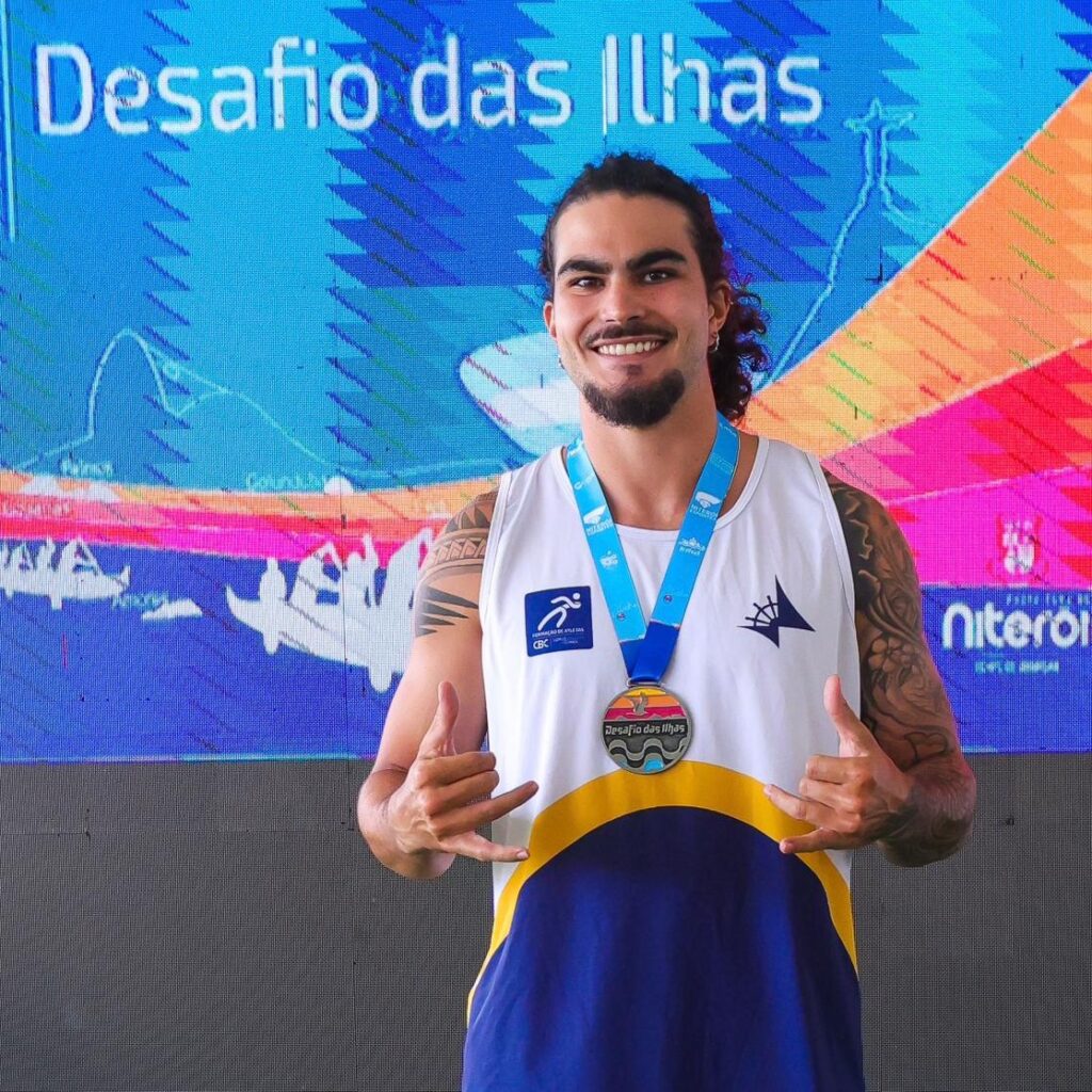 Instagram post from iatebsb. This post is in position 0.