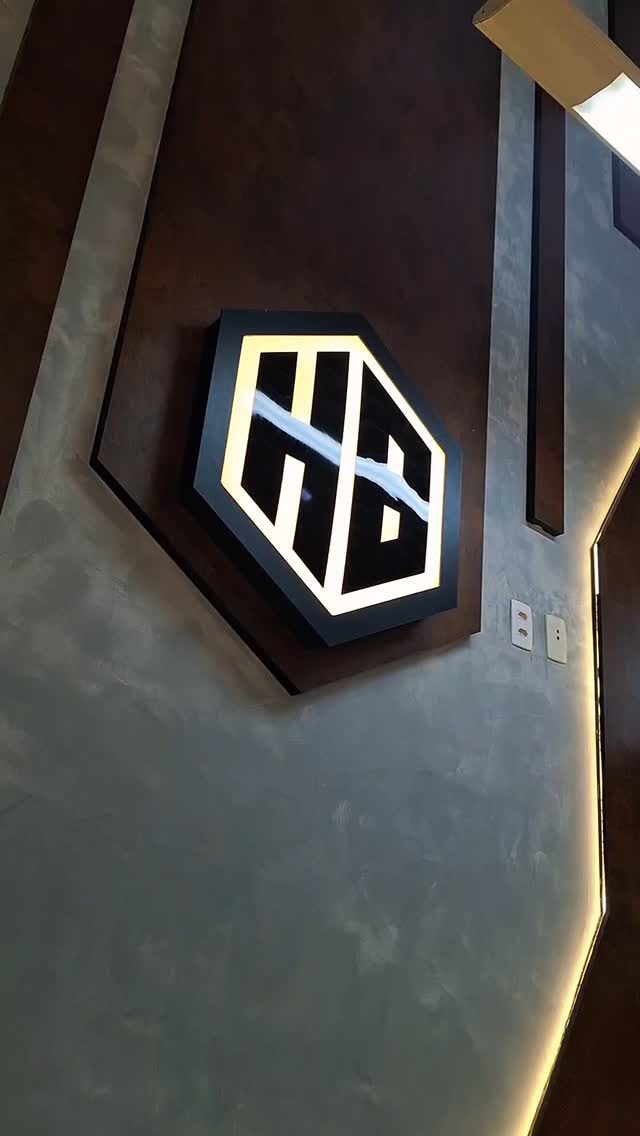 Instagram post from iatebsb. This post is in position 0.