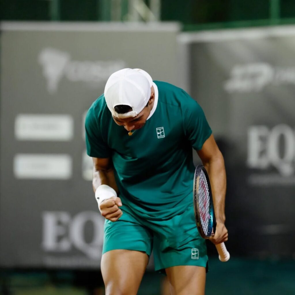 Instagram post from iatebsb. This post is in position 1.