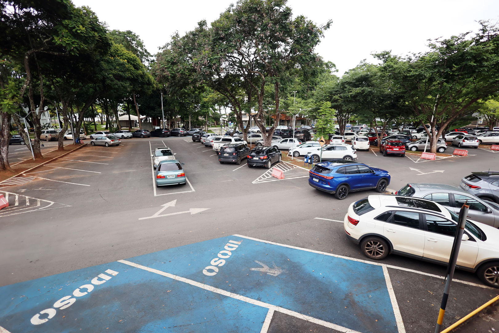 Foto do Estacionamento das churrasqueiras