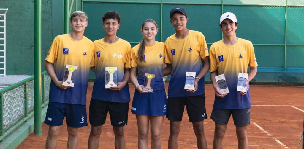 Tenistas do Iate conquistam dez troféus em torneios no Uruguai