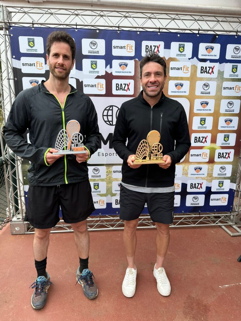 Rodrigo Starling é campeão do ITF Master 700 em São Paulo O tenista Rodrigo Starling foi campeão na categoria de simples do ITF Master 700. O torneio foi realizado entre os dias 1º e 6 de setembro, no Clube Pinheiros, em São Paulo. Rodrigo, que também representa o Clube na vela, teve uma performance de alto nível nas duplas e foi semifinalista ao lado de seu parceiro.