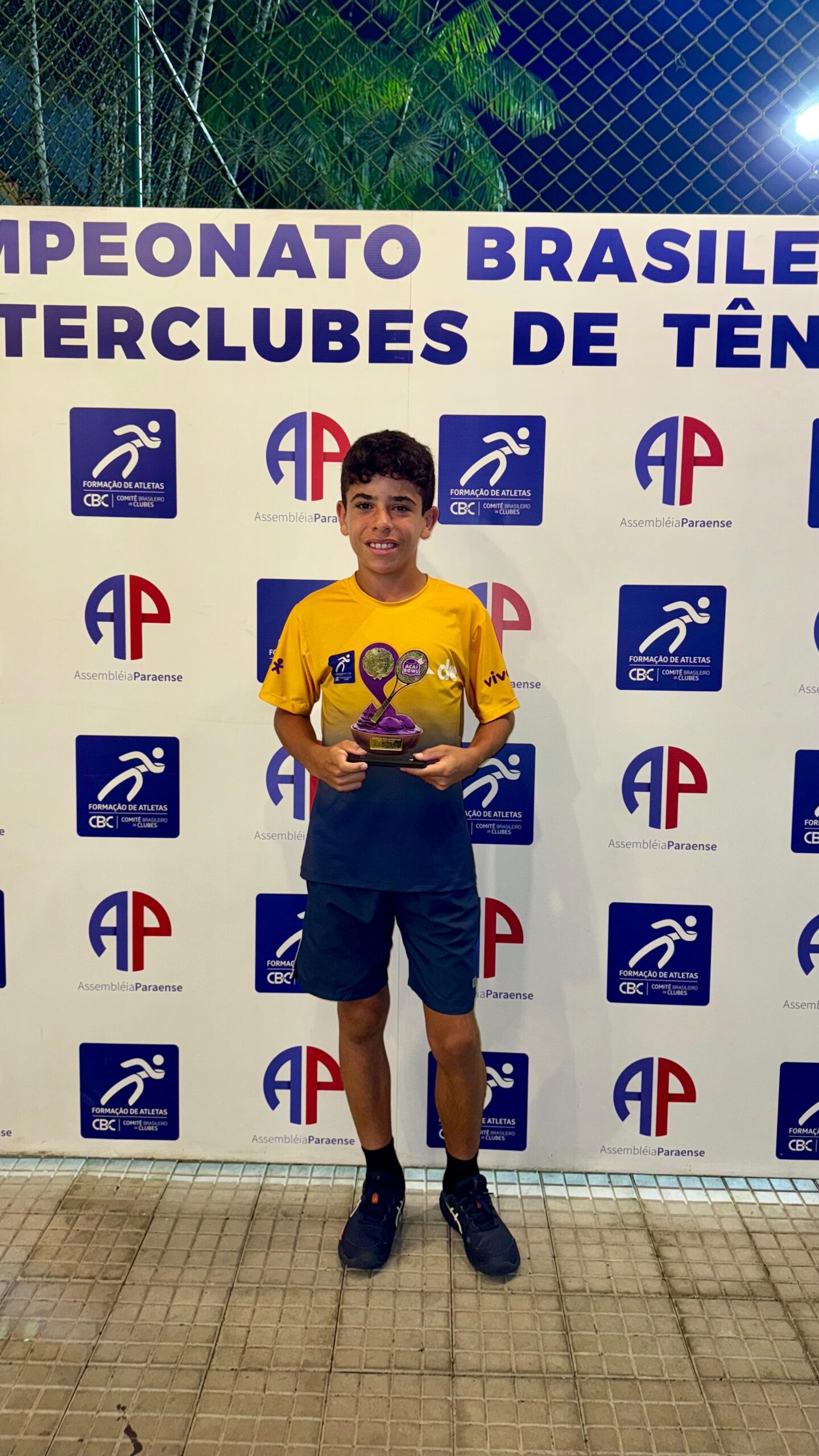 Tenistas participam de campeonato infantojuvenil no Pará