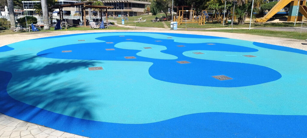 Reforma do piso da fonte infantil está finalizada