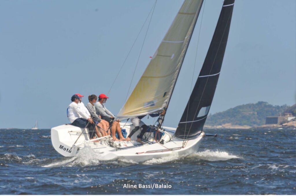 Felipe Rondina representa o Iate no Campeonato Brasileiro da Classe HPE25