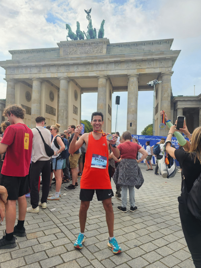 Fábio Lavor representa o Iate Clube de Brasília na Maratona de Berlim