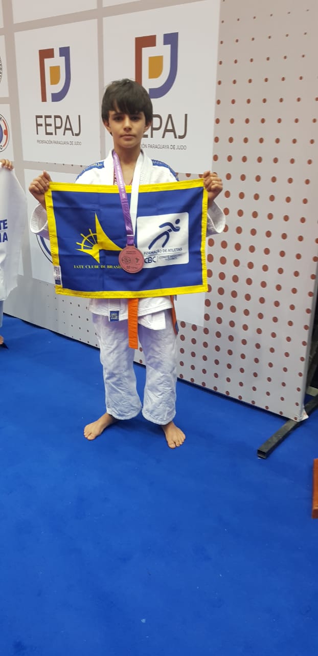 Heitor Gomes é vice-campeão no Sul-Americano de Judô