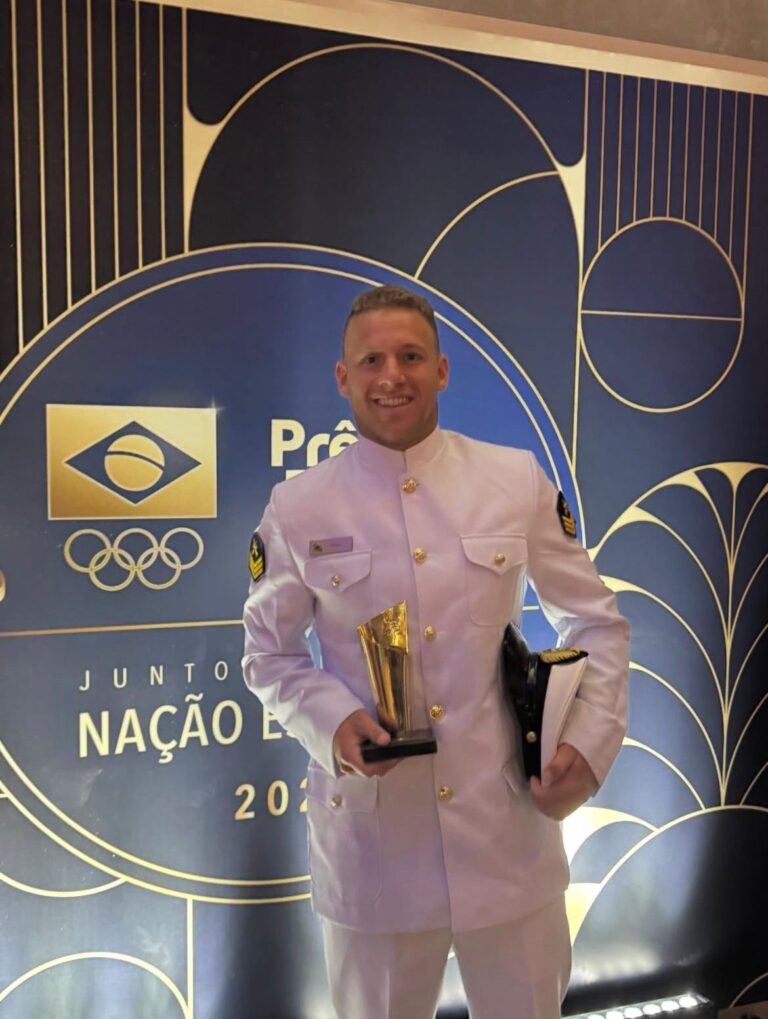 Mateus Isaac é eleito Atleta do Ano da Vela no Prêmio Brasil Olímpico