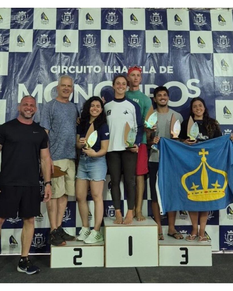 Bruna Patrício é campeã da categoria mista do Campeonato Paulista de Snipe