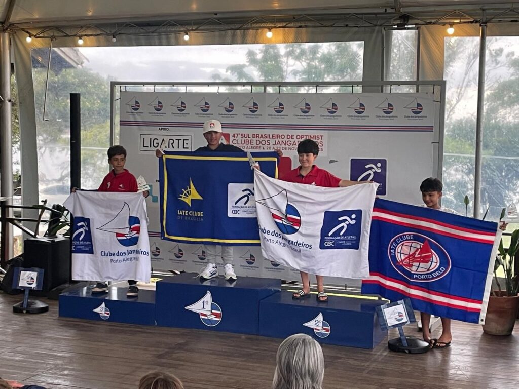 João Pedro Ferreira é campeão no Sul-Brasileiro de Optimist
