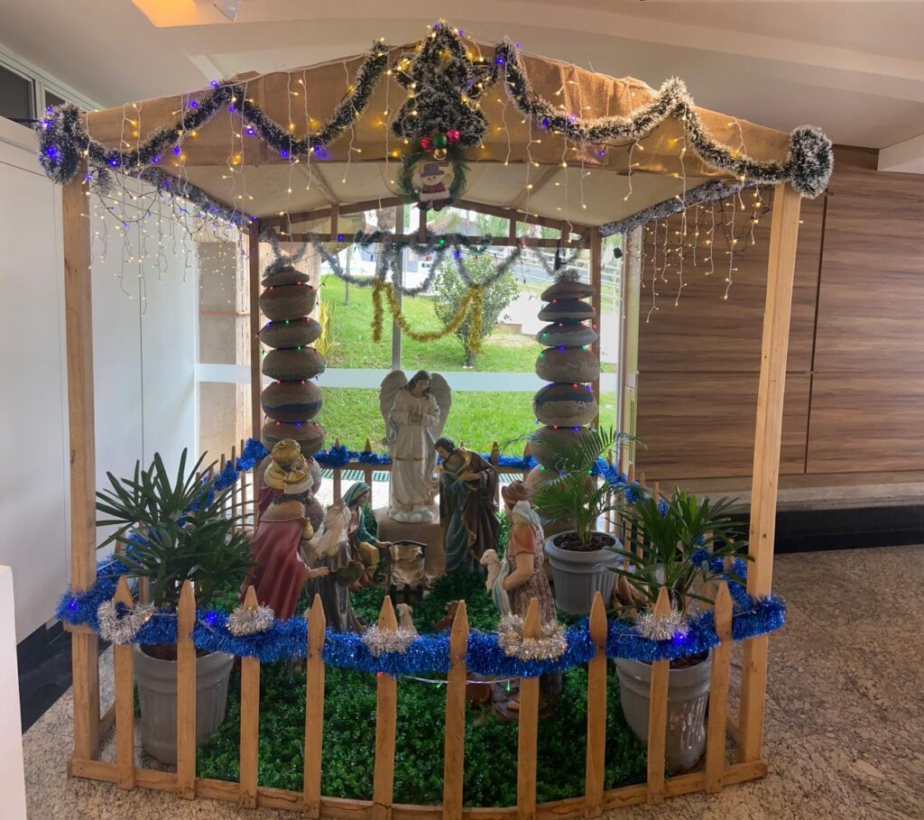 Visite a decoração de Natal no Iate TV