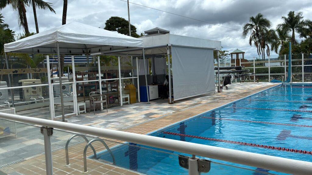 Novo acesso às piscinas