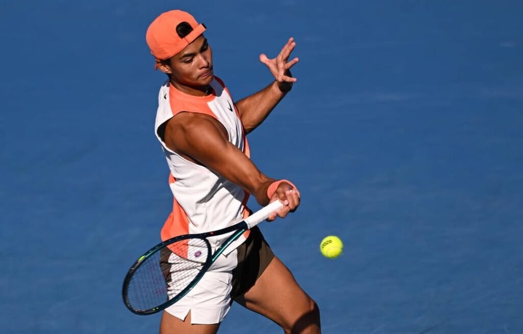 Guto se despede do Australian Open Juvenil nas quartas