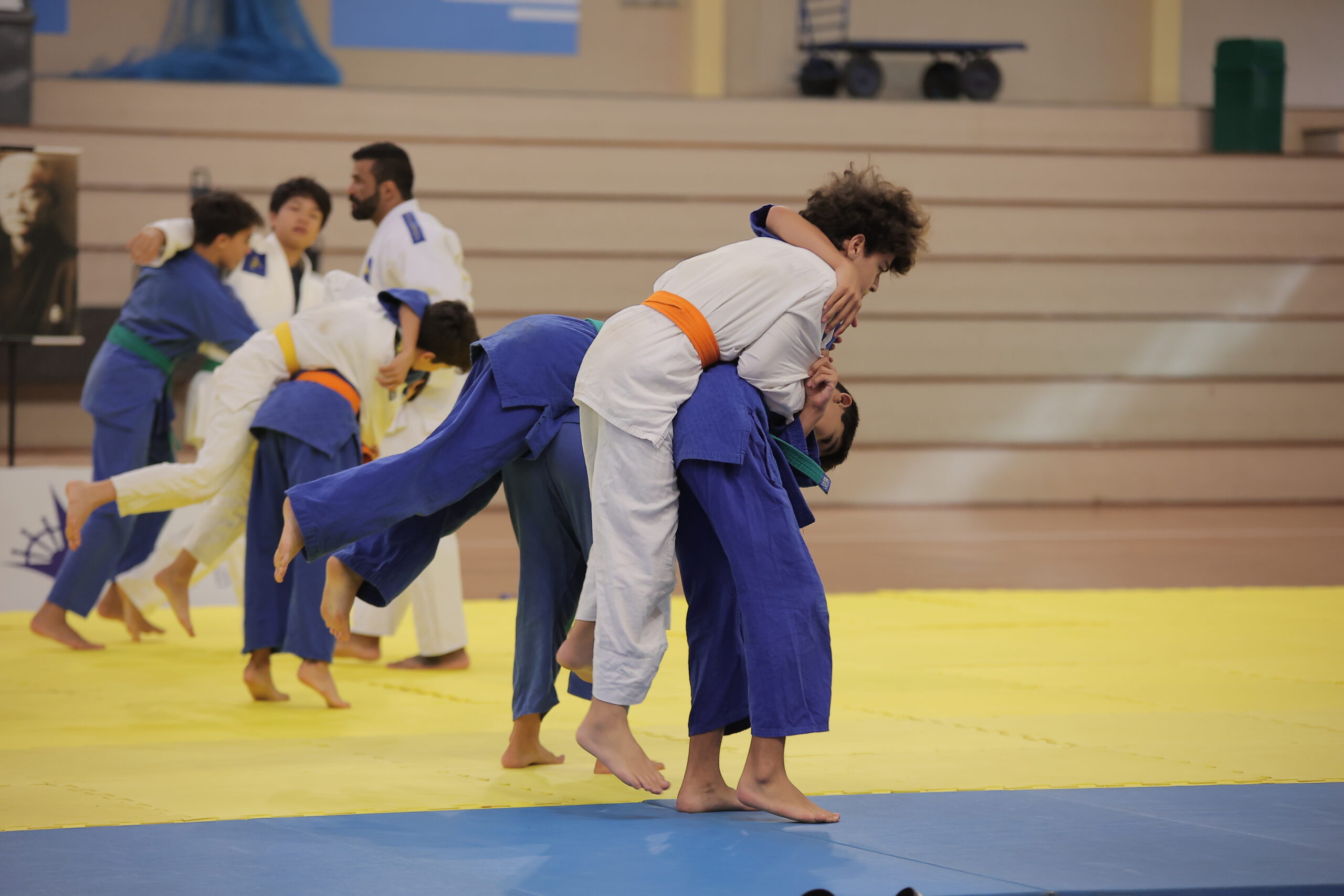 Festival da Escola de Judô reúne 100 atletas