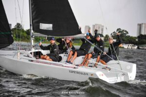 Bruna Patrício conquista o Campeonato Paulista da classe HPE 25