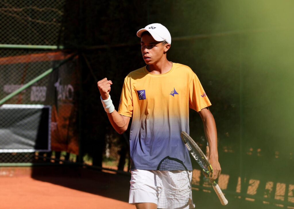 Gustavo Albuquerque e Luiz Gustavo Felisberto representam o Iate em torneio na Guatemala