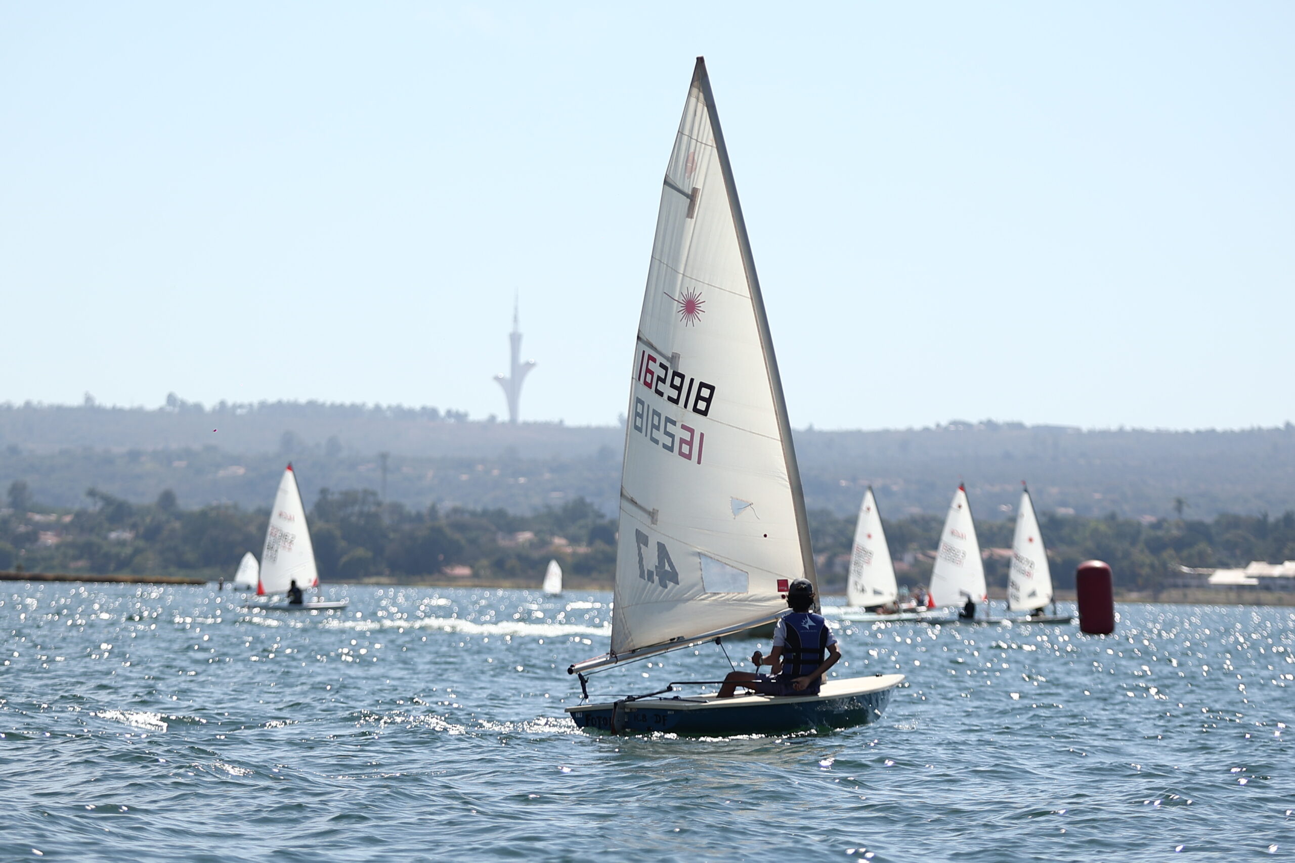 Iate recebe quatro regatas no final de semana