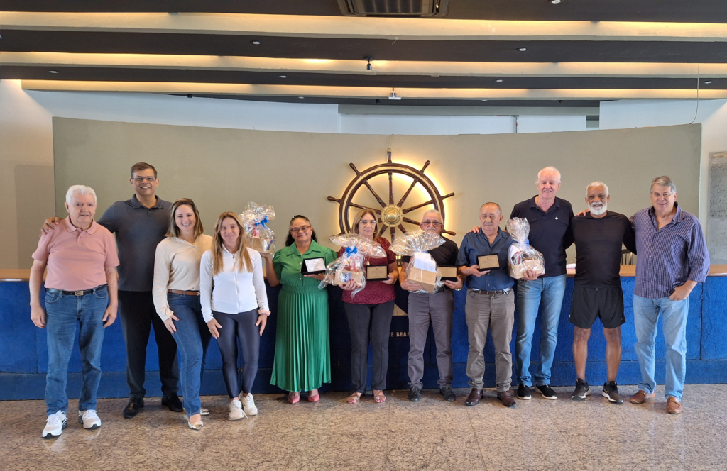 ate realiza cerimônia de homenagem aos aposentados