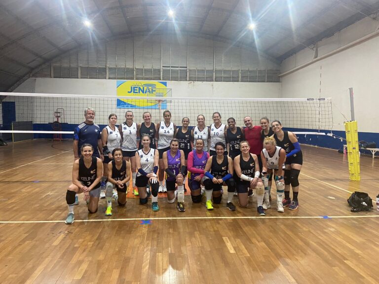 Equipe 55+ de vôlei vai competir em Campeonato Brasileiro