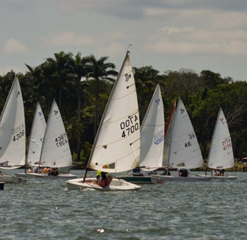 Estão abertas as inscrições para a turma de vela adulto de maio