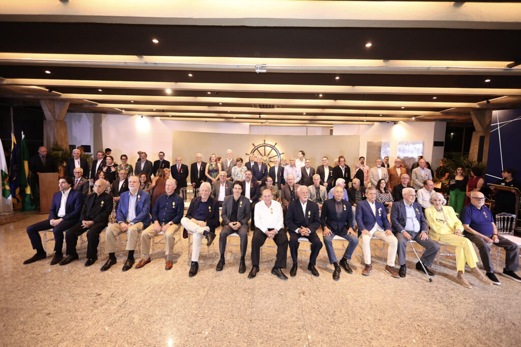 Iate celebra trajetória de associados na Noite de Homenagens