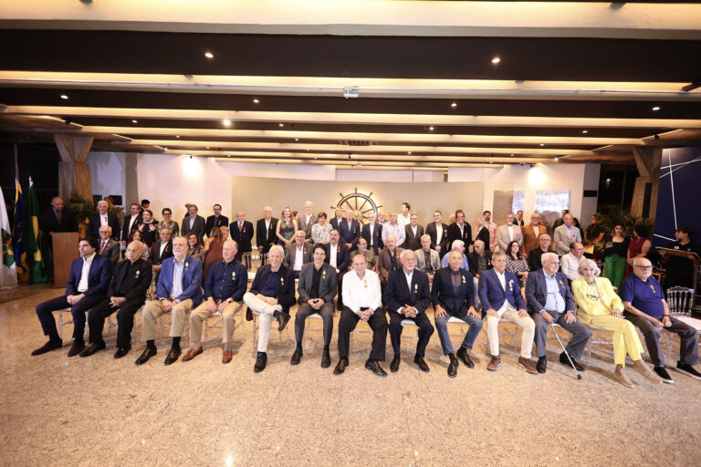 Iate celebra trajetória de associados na Noite de Homenagens