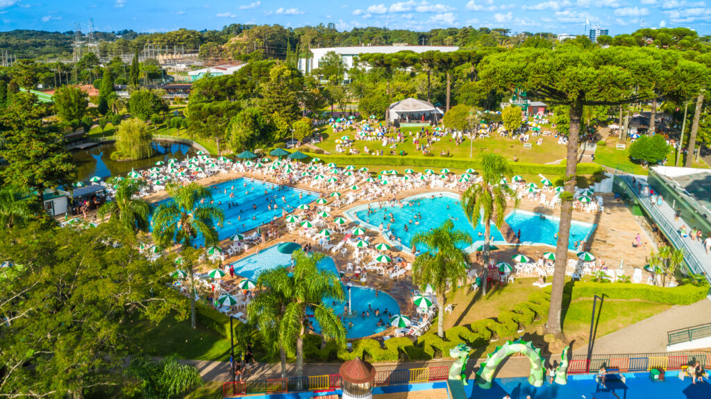 Viagem marcada: você sabia que pode conhecer um clube parceiro?