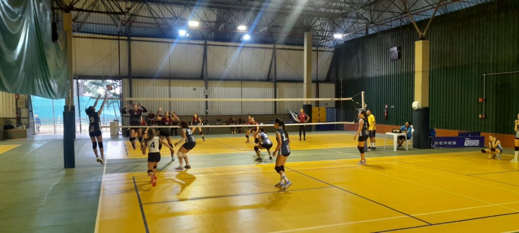 Iate promove amistoso contra o time DF Vôlei