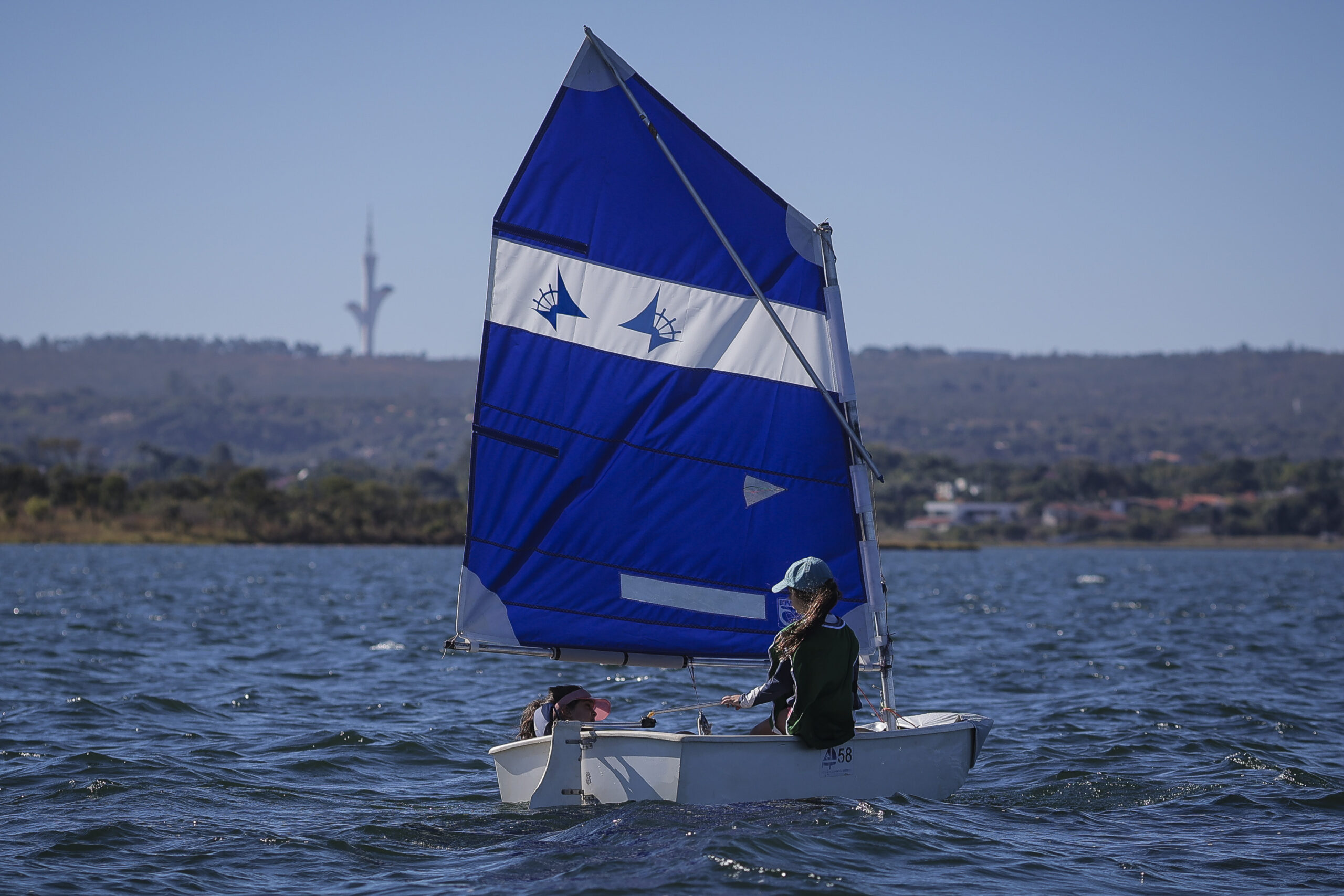 Escola de Vela do Iate abre novas turmas para o segundo semestre