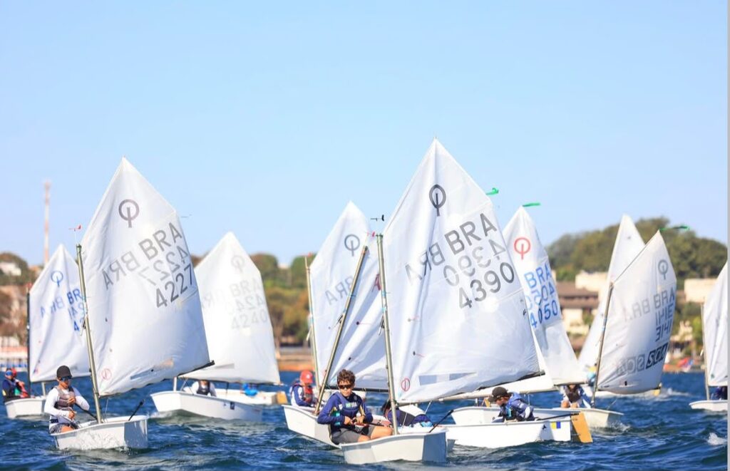 3ª Etapa do Ranking do DF de Optimist movimenta a raia do Clube